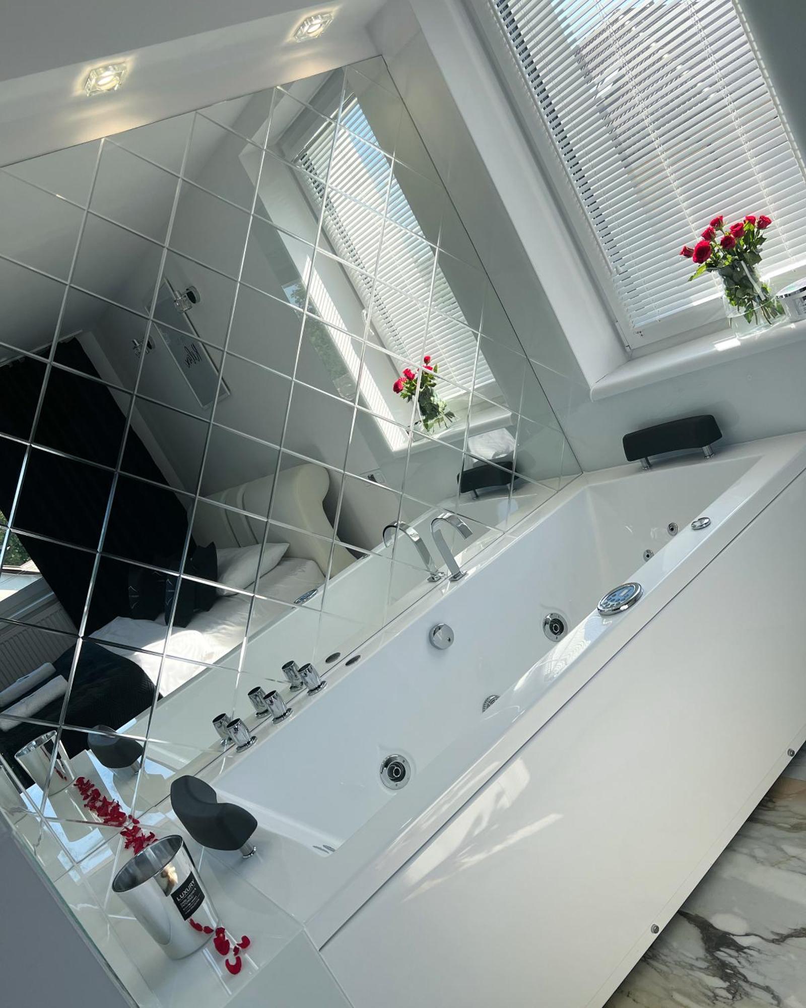 Apartamenty Modrzewiowa Zator Piotrowice  Exteriör bild