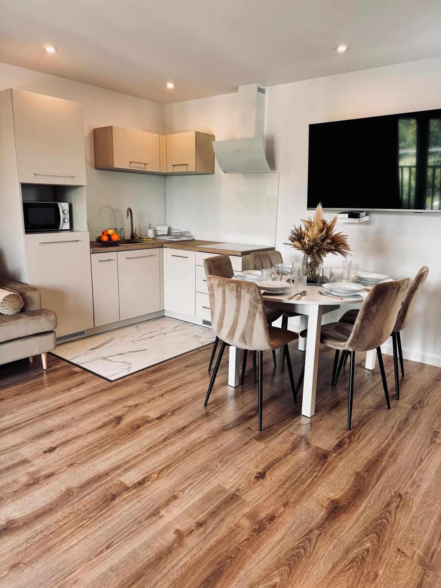 Apartamenty Modrzewiowa Zator Piotrowice  Exteriör bild